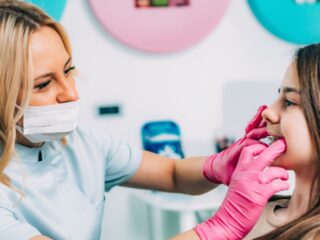 Mordida Cruzada: Guia Completo com Tipos, Causas e Soluções